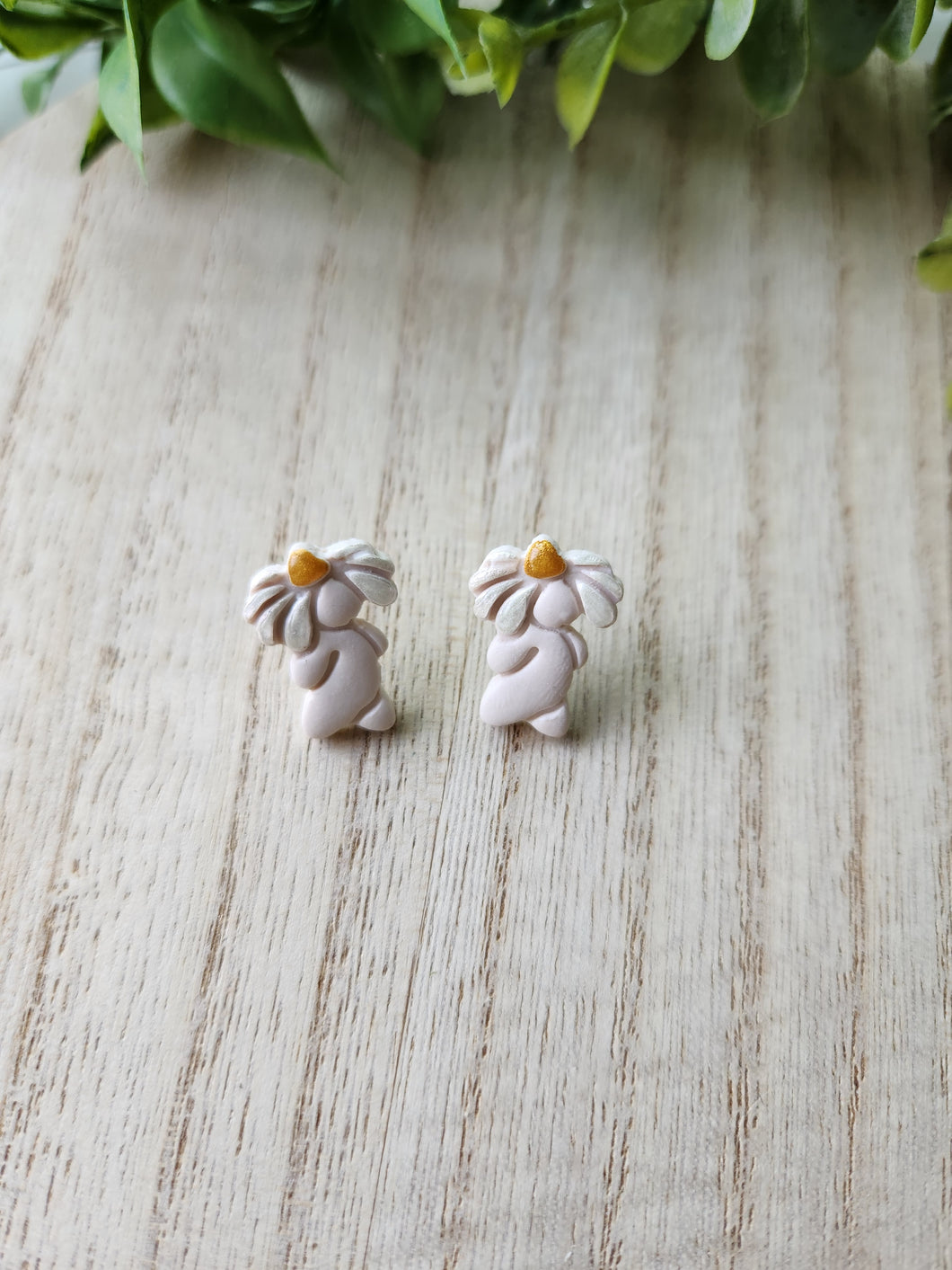 Mini Daisy Mushroom Man Studs