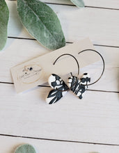 Load image into Gallery viewer, Black Lace Heart Hoop Earrings
