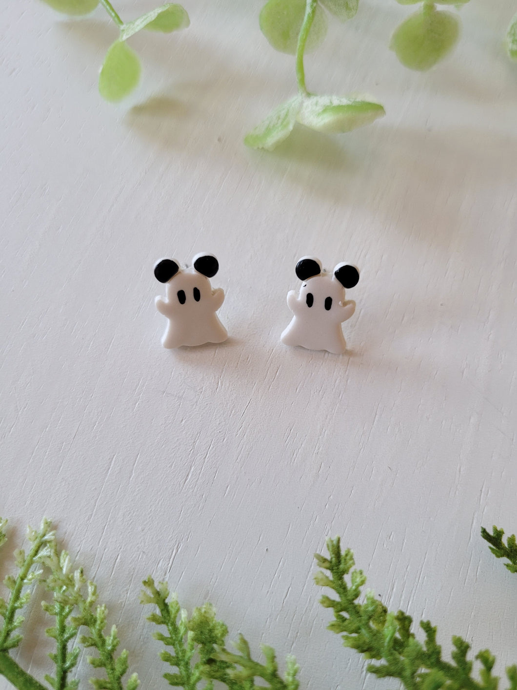 Small Mouse Ghost Studs