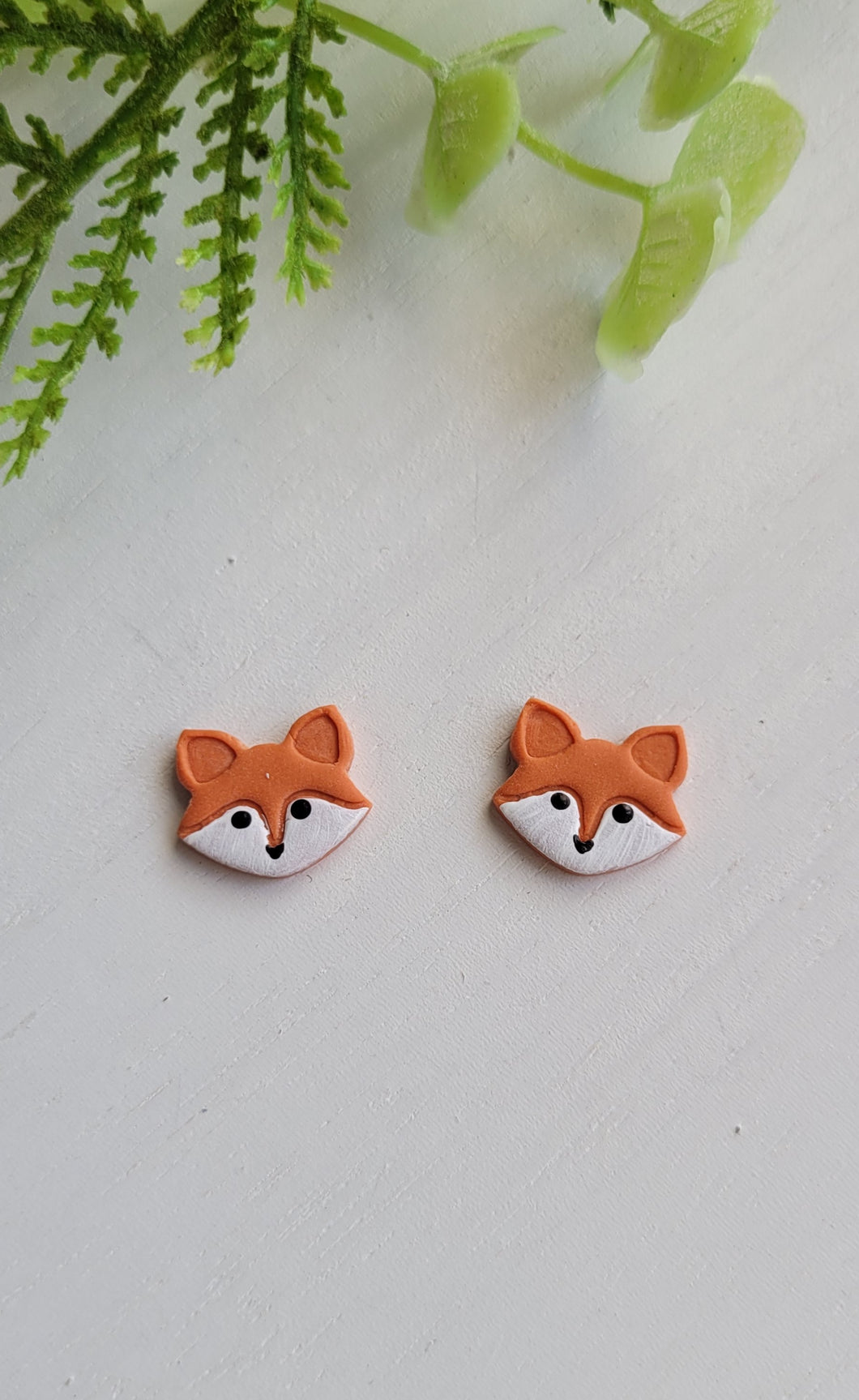 Fox Studs